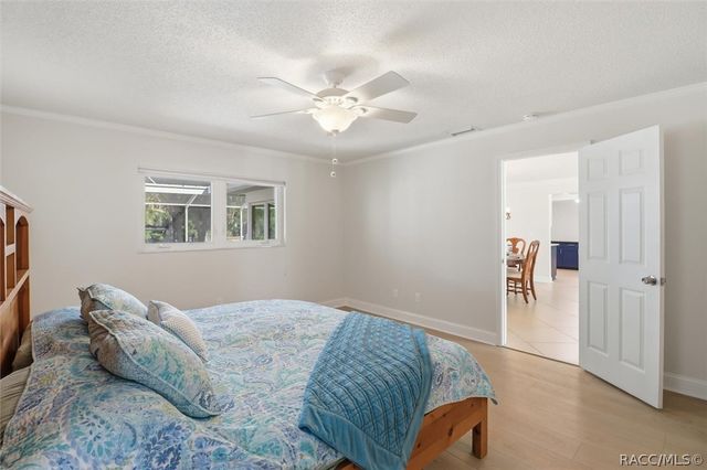 11857 W Riverhaven Drive, Homosassa, FL 34448