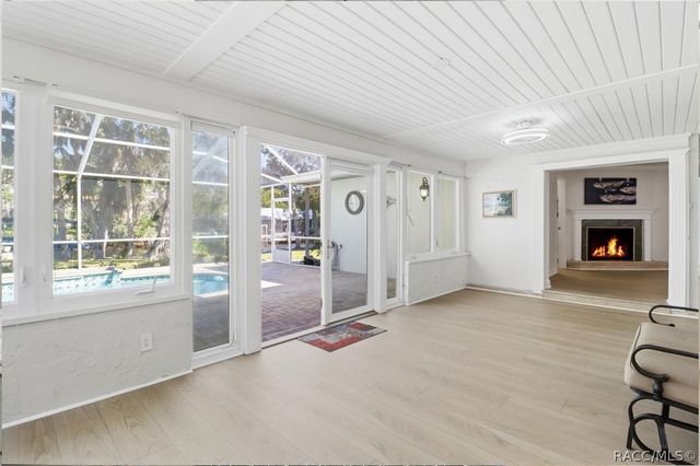 11857 W Riverhaven Drive, Homosassa, FL 34448