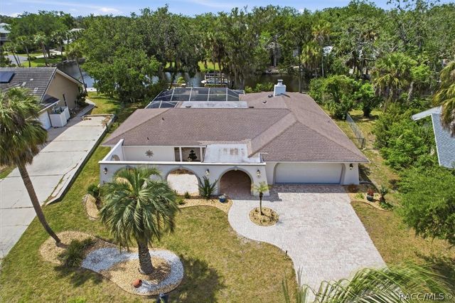 11857 W Riverhaven Drive, Homosassa, FL 34448