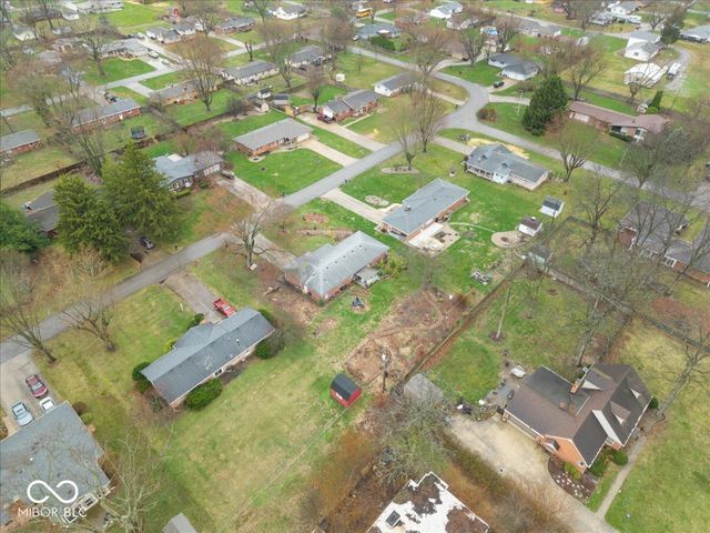 2730 Woodlawn Drive, Anderson, IN 46013