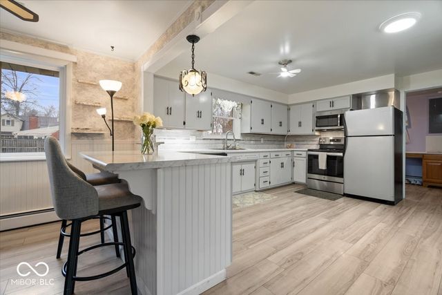 2730 Woodlawn Drive, Anderson, IN 46013