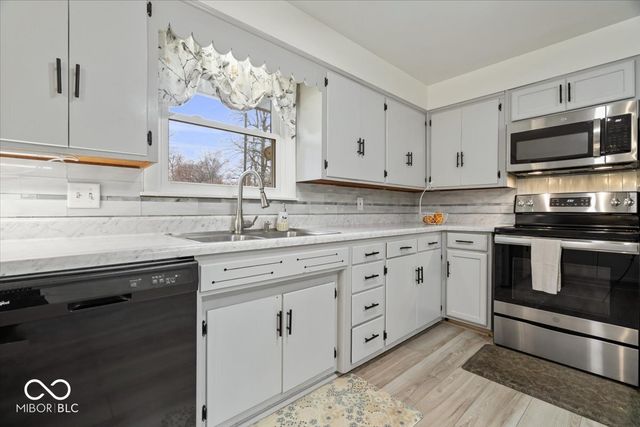 2730 Woodlawn Drive, Anderson, IN 46013