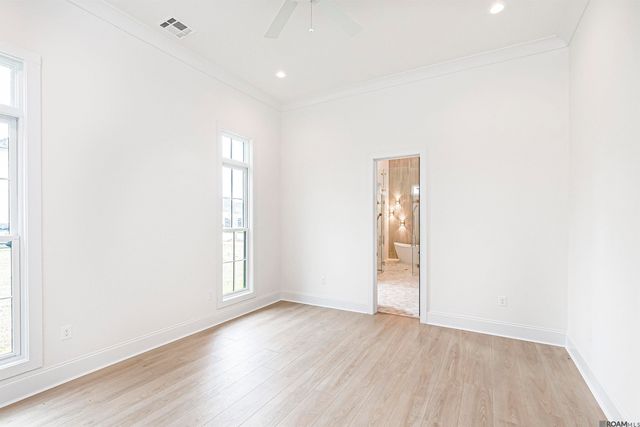 2860 Pointe-marie Dr, Baton Rouge, LA 70820