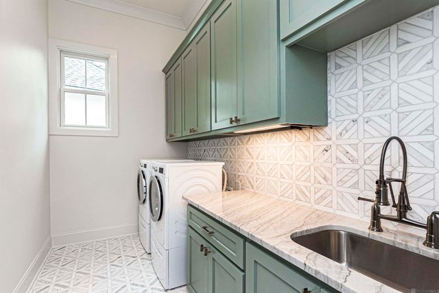 2860 Pointe-marie Dr, Baton Rouge, LA 70820