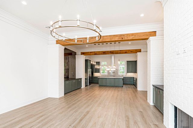 2860 Pointe-marie Dr, Baton Rouge, LA 70820