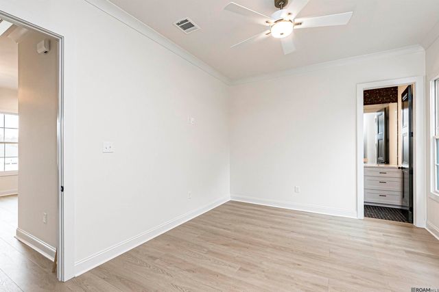 2860 Pointe-marie Dr, Baton Rouge, LA 70820