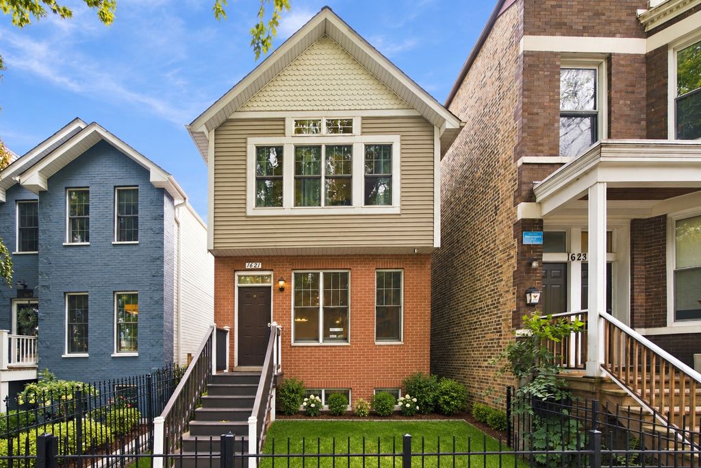 1621 W Huron Street, Chicago, IL 60622 — exterior
