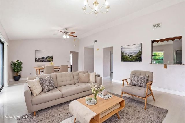 871 LAMPLIGHTER DRIVE NW, Palm Bay, FL 32907