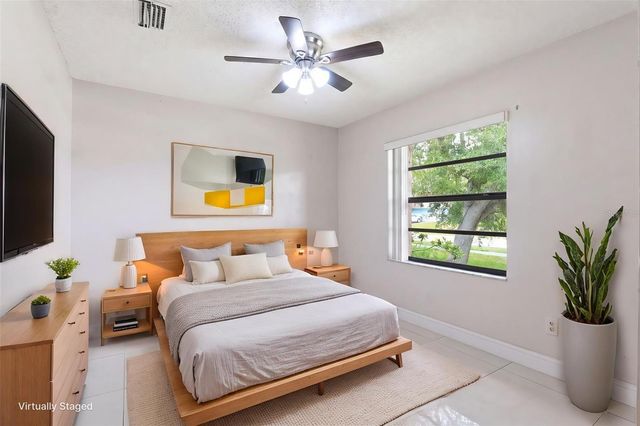 871 LAMPLIGHTER DRIVE NW, Palm Bay, FL 32907