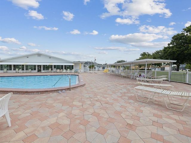 6015 19TH STREET N 117, St Petersburg, FL 33714