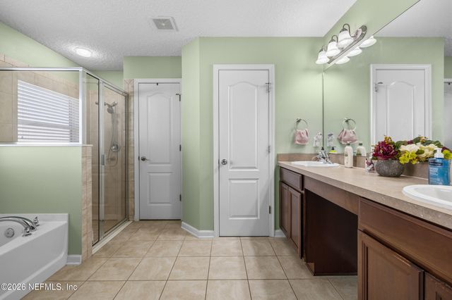 10905 STANTON HILLS Drive E, Jacksonville, FL 32222