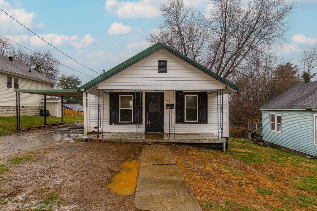 212 Montgomery Avenue, Mt Sterling, KY 40353