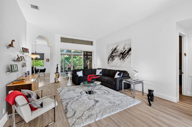 8969 Torcello Way, Boynton Beach, FL 33472
