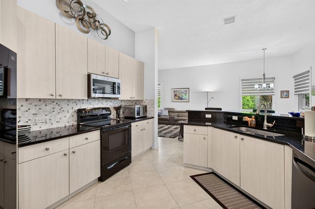 8969 Torcello Way, Boynton Beach, FL 33472