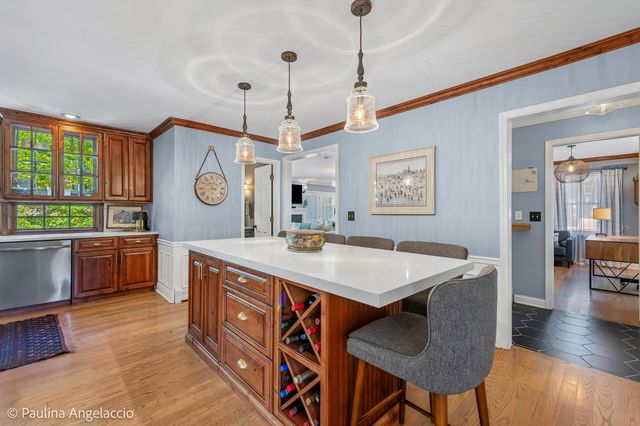 318 W Lake Street, Barrington, IL 60010