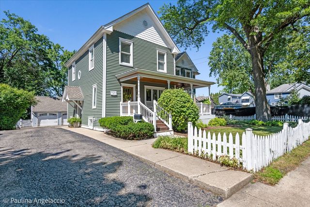 318 W Lake Street, Barrington, IL 60010