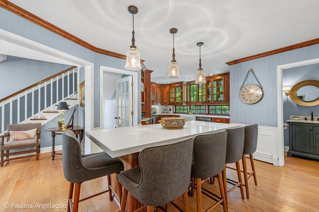 318 W Lake Street, Barrington, IL 60010