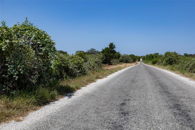 200 Tumbleweed TRL, Dale, TX 78616