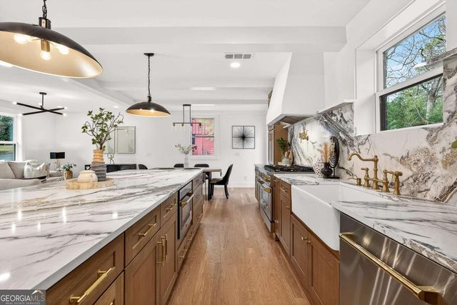 245 Doeskin Trail SE, Smyrna, GA 30082