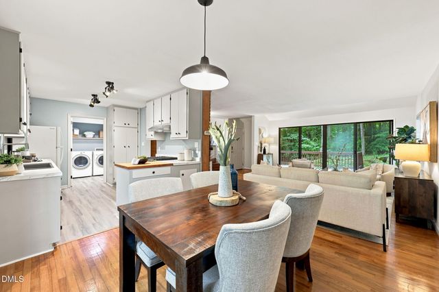 612 Cedar Brook Way, Chapel Hill, NC 27516