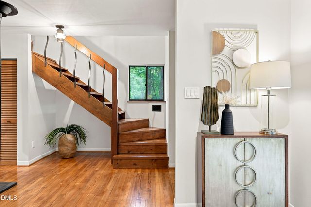 612 Cedar Brook Way, Chapel Hill, NC 27516