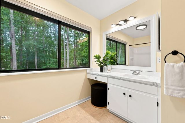 612 Cedar Brook Way, Chapel Hill, NC 27516