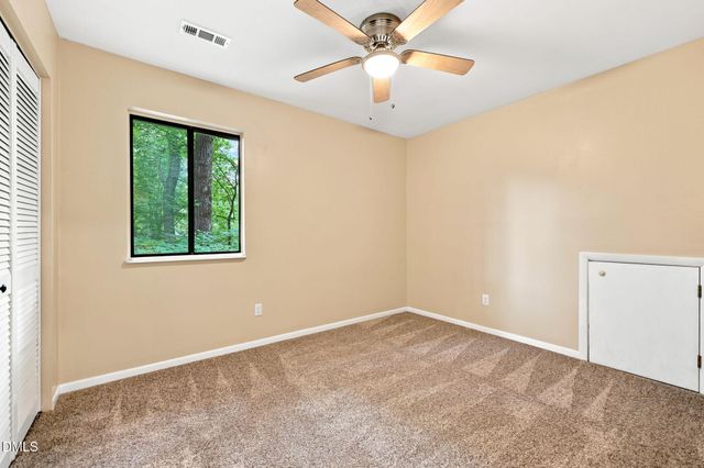 612 Cedar Brook Way, Chapel Hill, NC 27516
