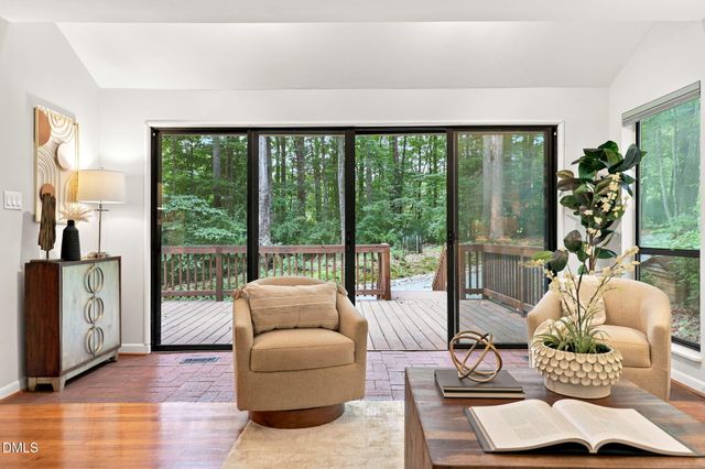 612 Cedar Brook Way, Chapel Hill, NC 27516