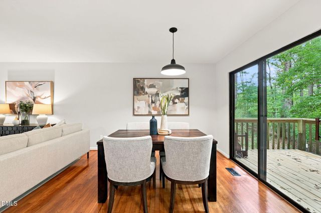 612 Cedar Brook Way, Chapel Hill, NC 27516