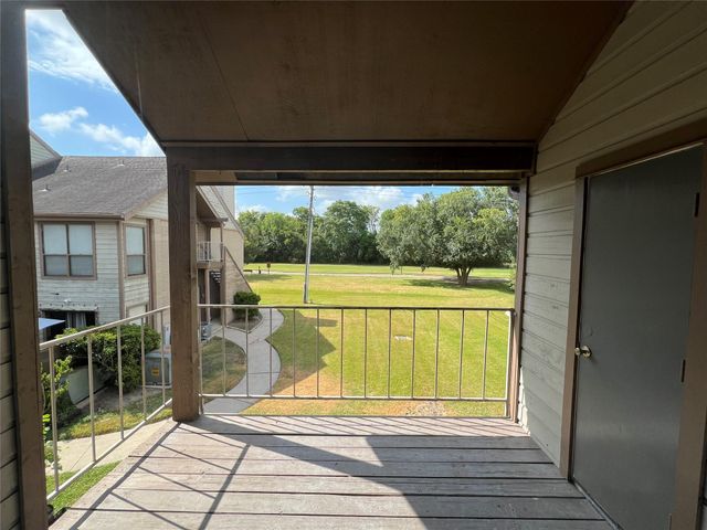 8479 Sands Point Drive, Houston, TX 77036