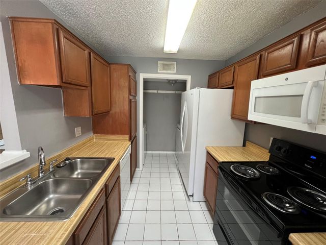 8479 Sands Point Drive, Houston, TX 77036