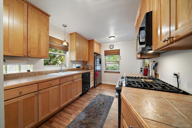 1201 Hudson Street, Denver, CO 80220