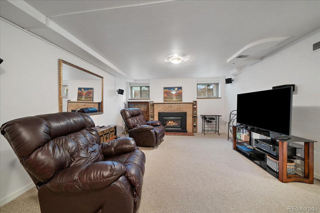 1201 Hudson Street, Denver, CO 80220
