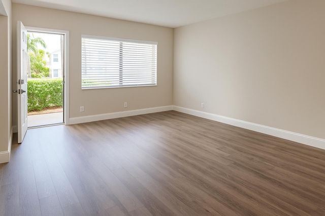 480 W Camino Real Apt 32b, Boca Raton, FL 33432