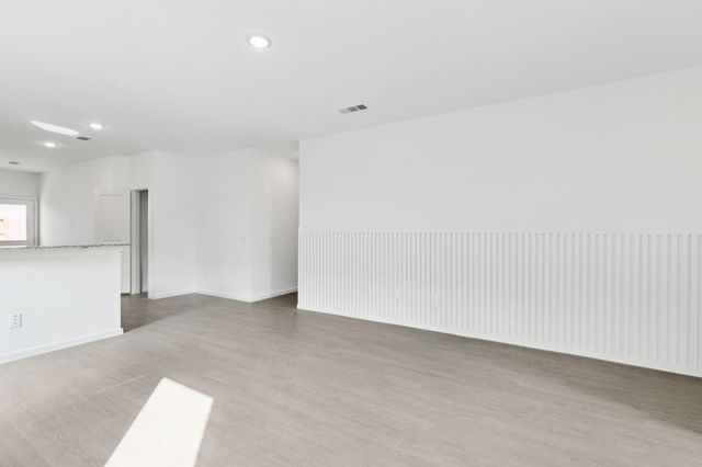 1017 S Oakhurst Drive, Dayton, TX 77535