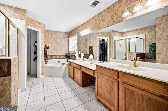 243 Harbor Pointe Drive, Stone Mountain, GA 30087