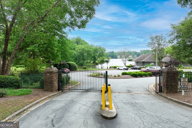 243 Harbor Pointe Drive, Stone Mountain, GA 30087