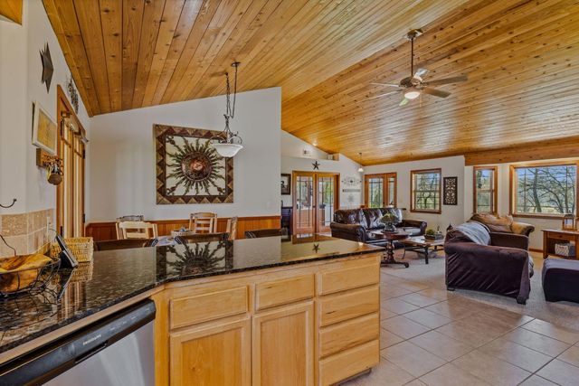 11730 Creek View Dr, Grass Valley, CA 95949