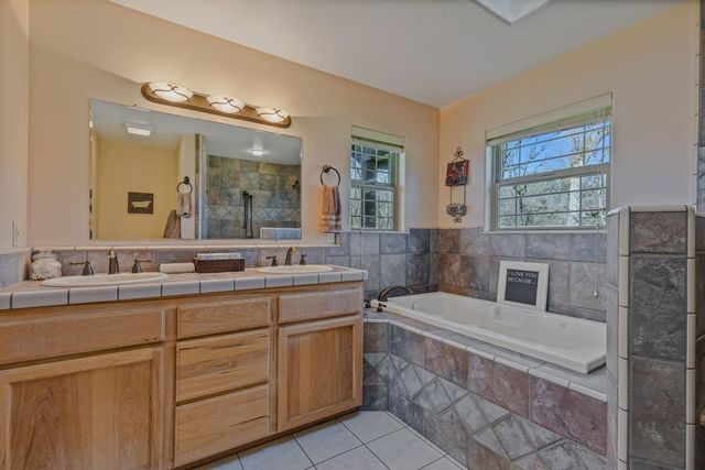 11730 Creek View Dr, Grass Valley, CA 95949