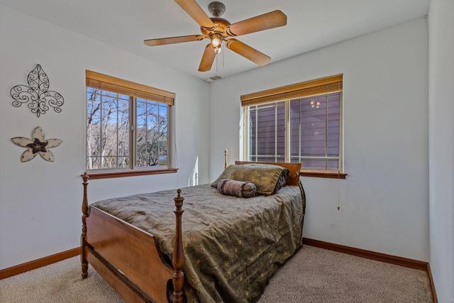 11730 Creek View Dr, Grass Valley, CA 95949