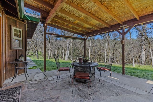 11730 Creek View Dr, Grass Valley, CA 95949