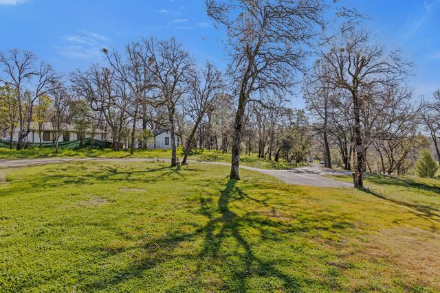 11730 Creek View Dr, Grass Valley, CA 95949