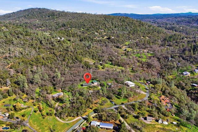 11730 Creek View Dr, Grass Valley, CA 95949
