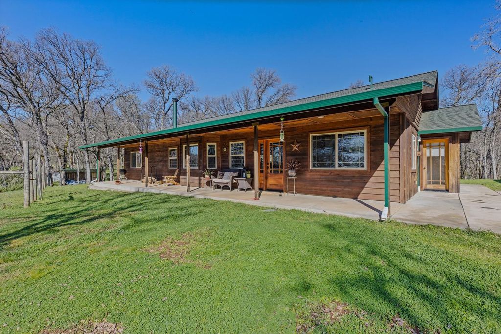 11730 Creek View Dr, Grass Valley, CA 95949