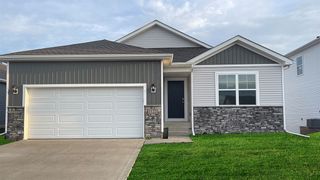 504 Quetzal Drive, Norwalk, IA 50211