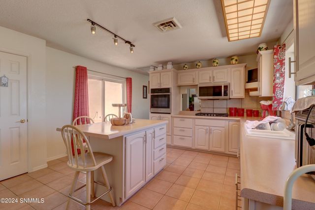 22090 Solo Runway, Deming, NM 88030