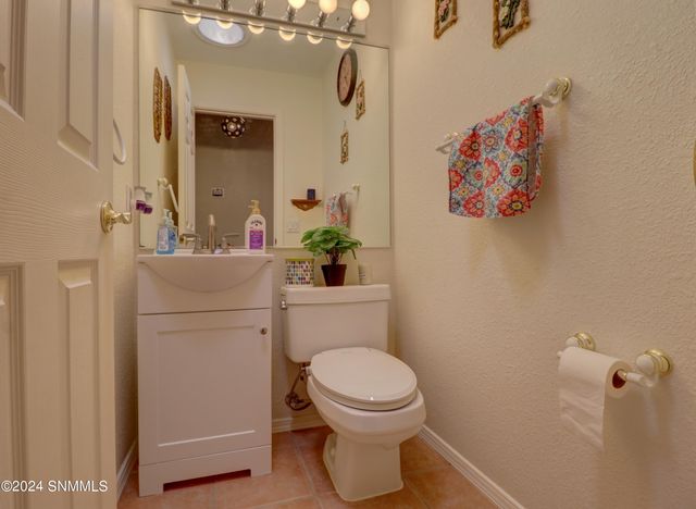 22090 Solo Runway, Deming, NM 88030