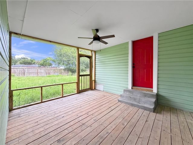 4810 Wexford Dr, Corpus Christi, TX 78411
