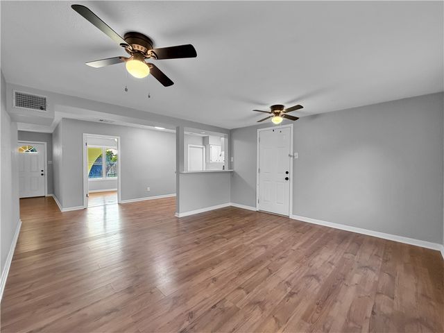 4810 Wexford Dr, Corpus Christi, TX 78411