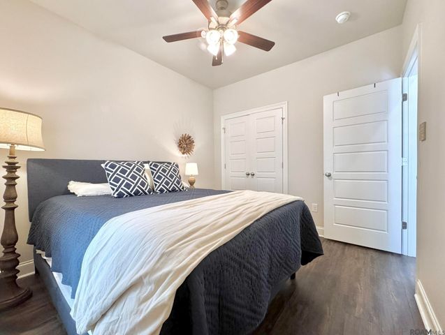 8149 Village Lake Ave, Baton Rouge, LA 70820